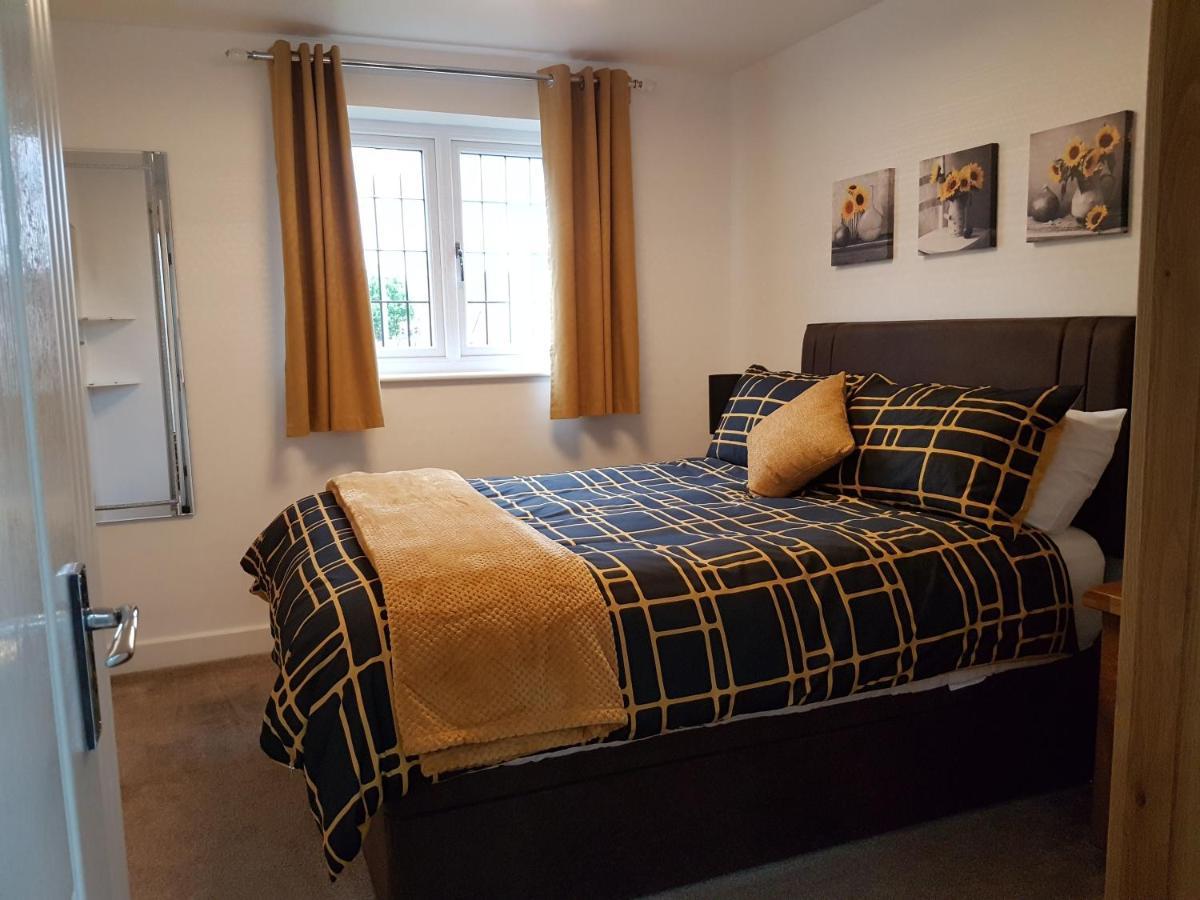 1, The Mews Villa ดาร์บี ภายนอก รูปภาพ