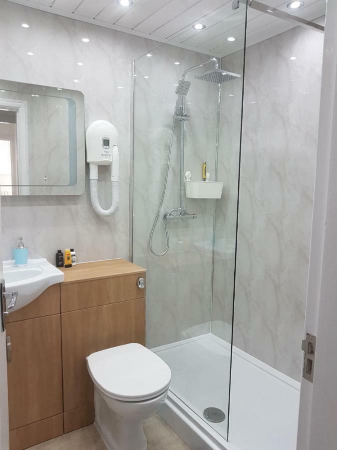 1, The Mews Villa ดาร์บี ภายนอก รูปภาพ